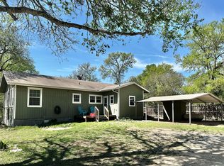 156 Clover Rd, Cedar Creek, TX 78612