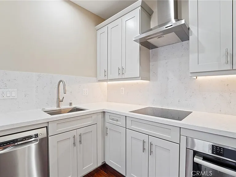 4291 White Hawk — Photo 10