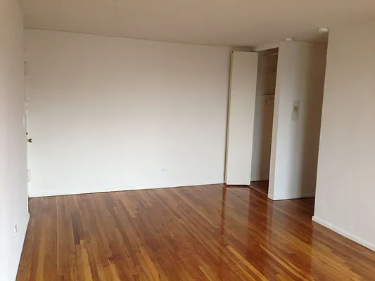 Rented by NYC Empire Realty Inc | media 4