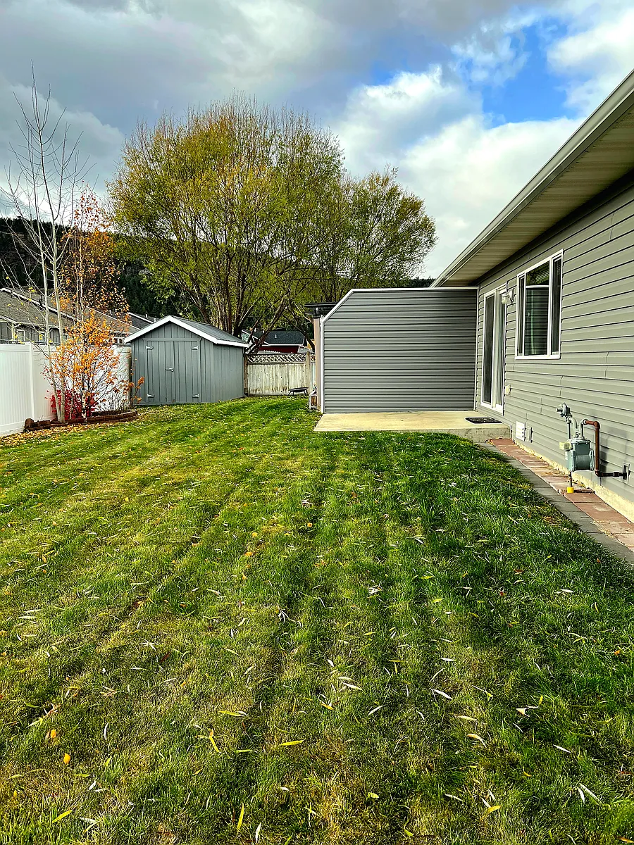 Building Photo - Merganser Dr