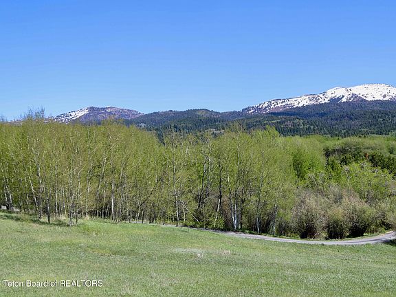 4th image of 350 W Teton Hideaway Dr