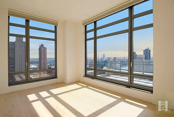 Rented by Halstead Real Estate | media 6