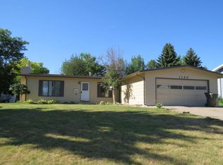 1136 18th Ave SW, Great Falls, MT 59404