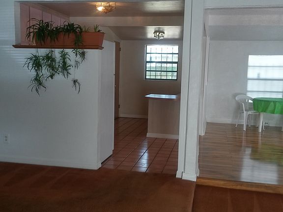 3rd image of 4661 Yarmouth Ave S