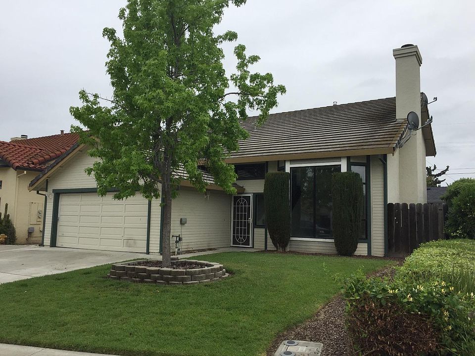 1st image of 1241 Manzanita Dr