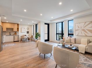 4390 Hillview Dr #202, Lincoln, ON L3J 0H7