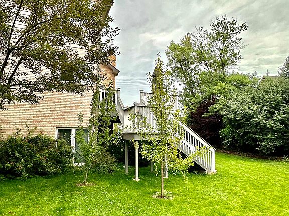 4th image of 1315 Chapman Dr