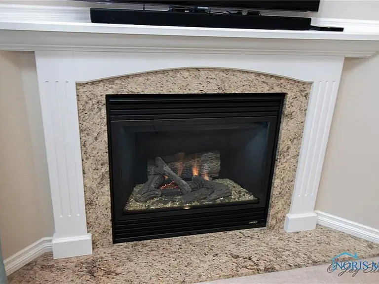 1544 N Redhawk Dr — Photo 5