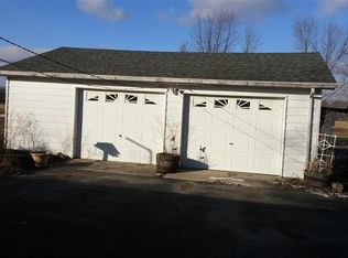 154 Green Briar Cove Rd, Union Grove, AL 35175