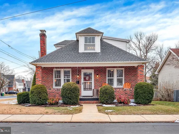 841 N Pitt St, Carlisle, PA 17013