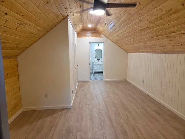 241 Hillside Ave — Photo 16