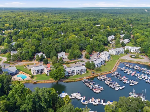 238 Shoreline Dr, Columbia, SC 29212