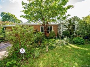 19 N Pershing Rd, Asheville, NC 28805