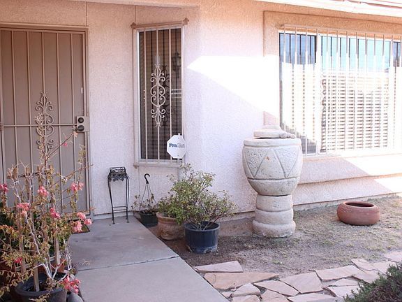 3rd image of 2810 W Calle De Rosita