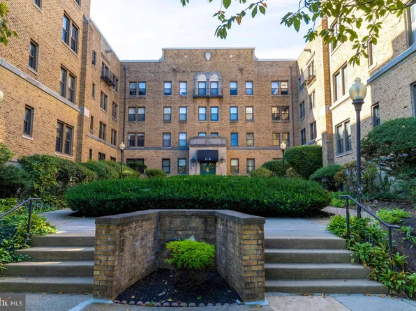 900 Valley Rd APT D203, Melrose Park, PA 19027