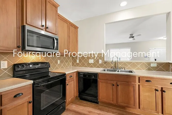 6143 Neuse Wood Dr — Photo 15