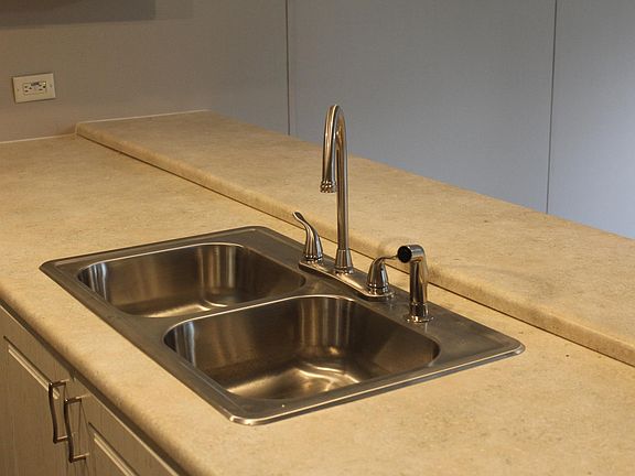 5th image of 2775 Cathedral Dr #278