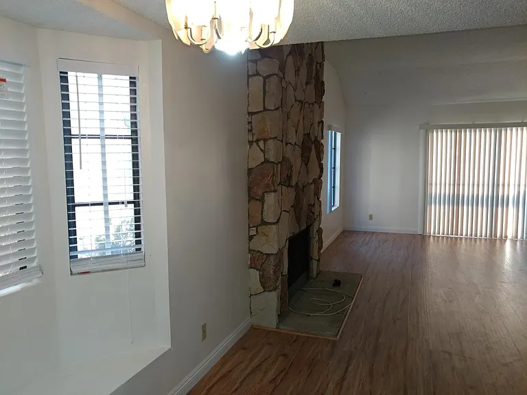 385 S Atlantic Blvd #C — Photo 2