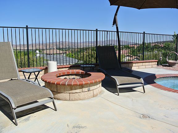 Gas firepit with view