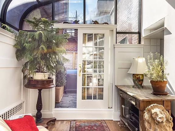 4th image of 50 Park Ave Penthouse B