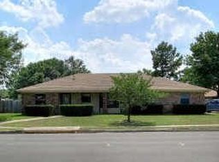 2021 Norwood Dr, Hurst, TX 76054