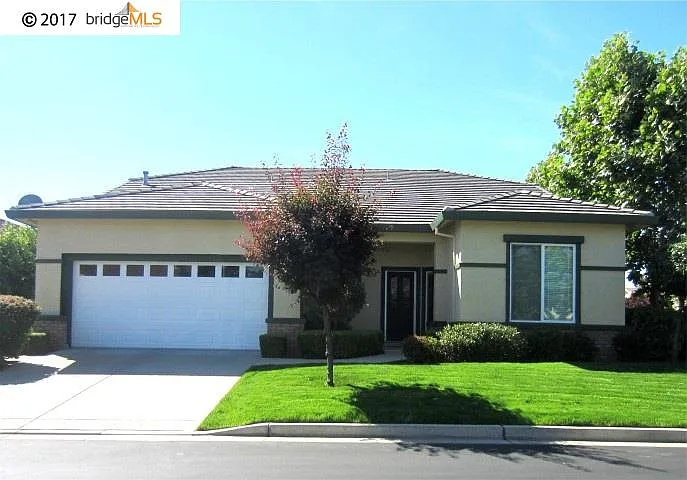 1378 Pearl Way photo 1