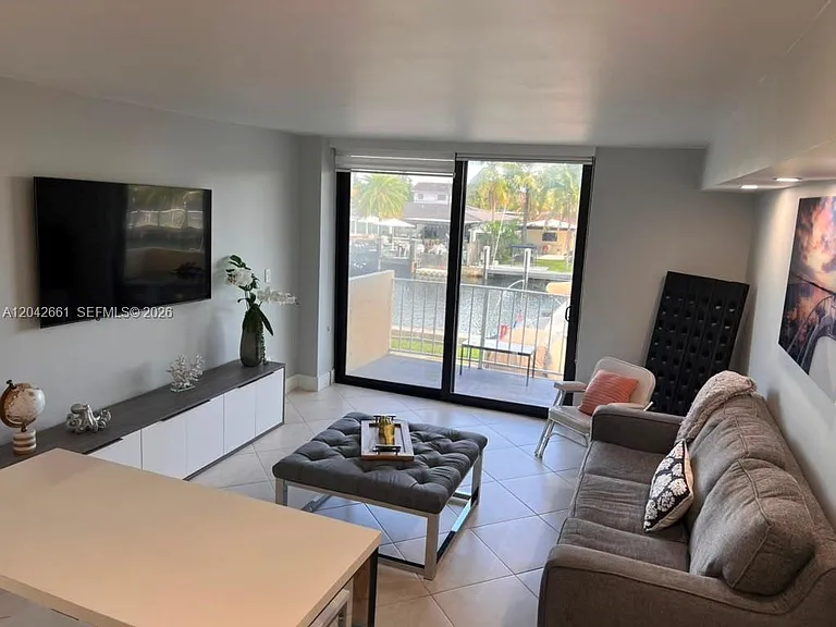 2350 NE 135th St #209 — Photo 7