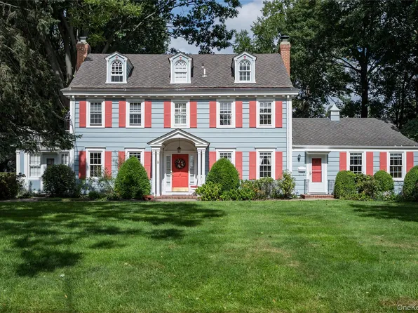41 Butler Street, Westbury, NY 11590