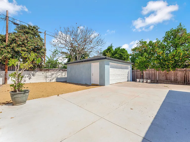 2417 W Stanford St #2 — Photo 12
