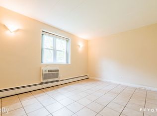 6160 N Damen Ave APT 106, Chicago, IL 60659