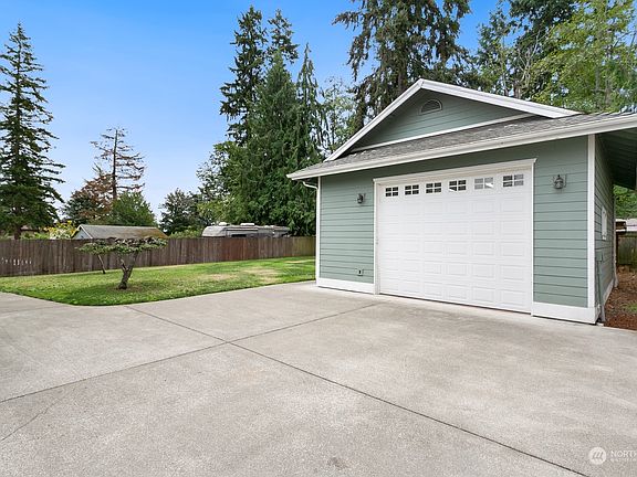 2nd image of 20411 70th Street E