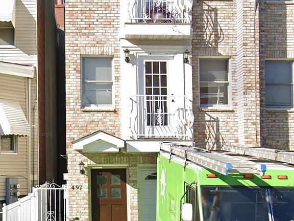 4th image of 497 Ocean Ave