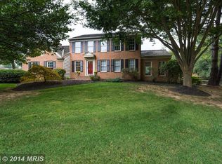 6005 Stallion Chase Ct, Fairfax, VA 22030