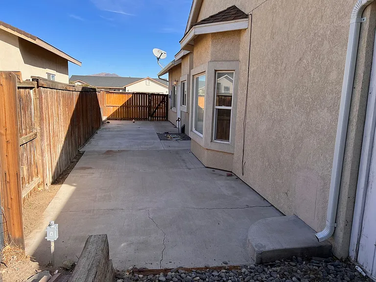 1021 Pepper Ln — Photo 38