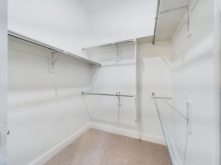 11192 Hocking Hills Dr — Photo 16