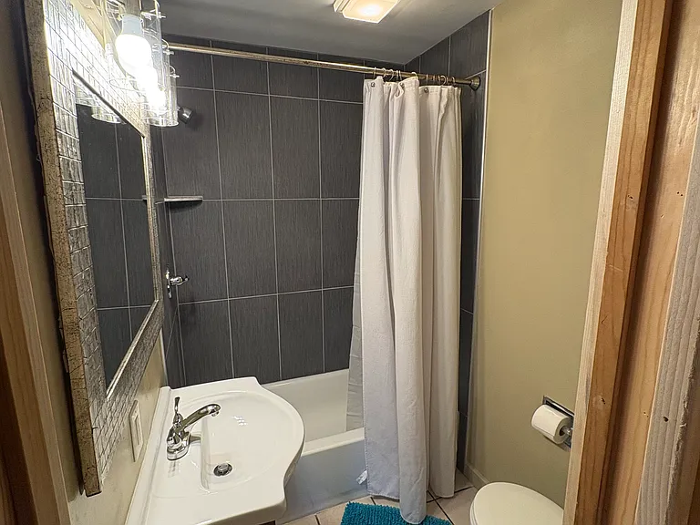 3290 Pickett Ave — Photo 9