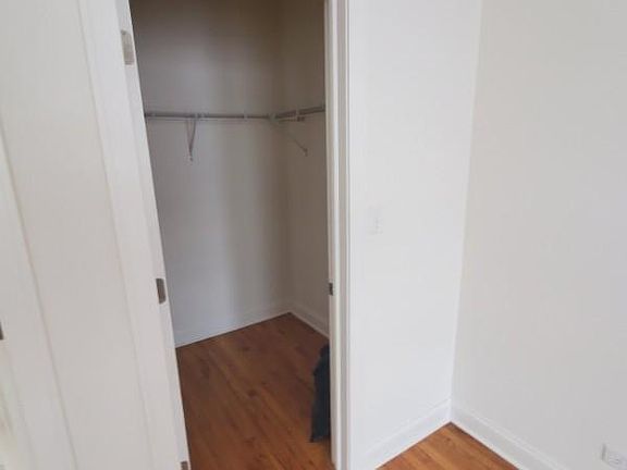 5th image of 2343 N Sacramento Ave APT 2