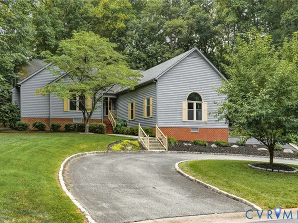1348 Sweet Willow Dr, Midlothian, VA 23114