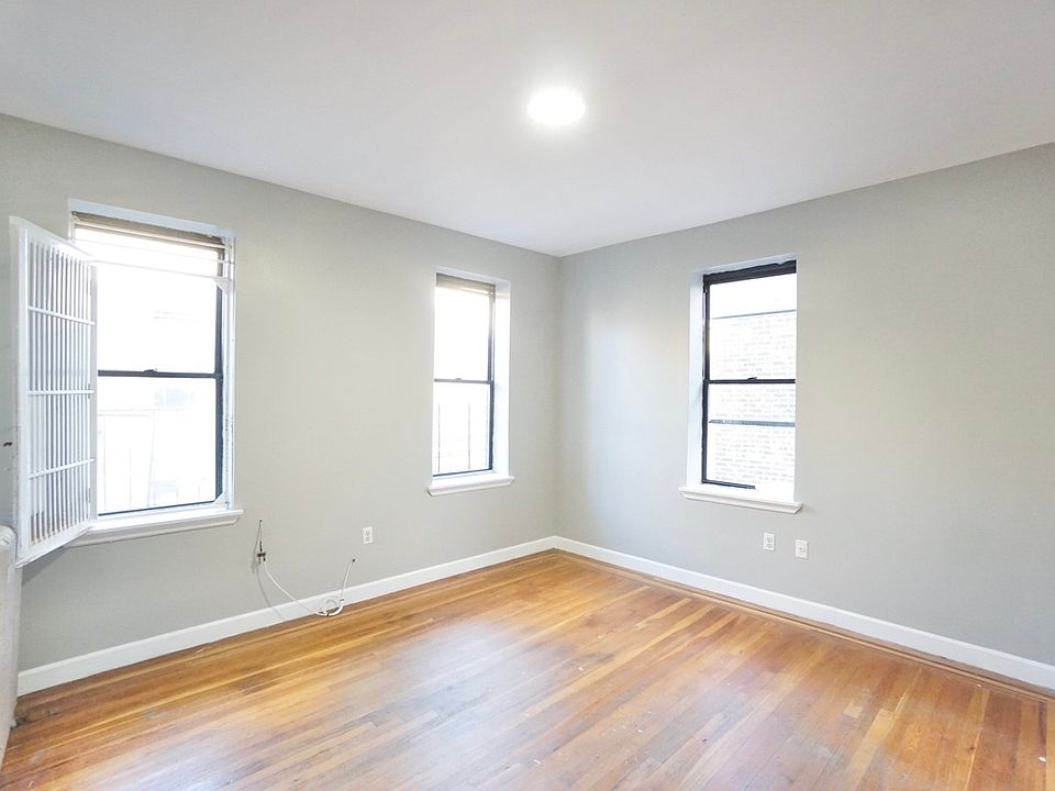 1st image of 235 W 146th St #B21