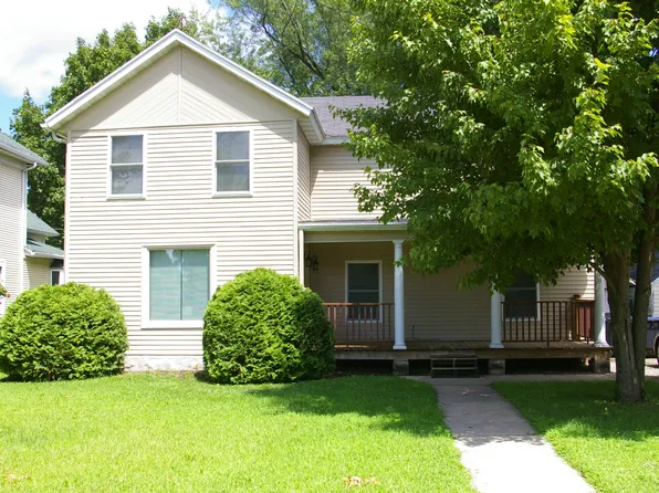 219 W Green Bay St, Shawano, WI 54166