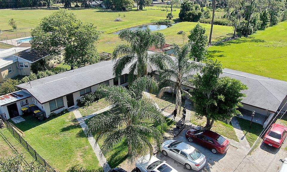1st image of 1 Wydine Dr