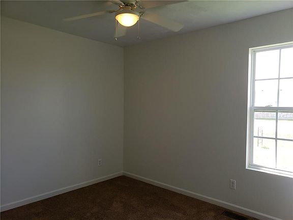 5th image of 1659 W Kole Dr