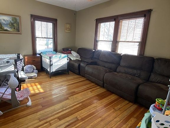 3rd image of 1818 W 15th St