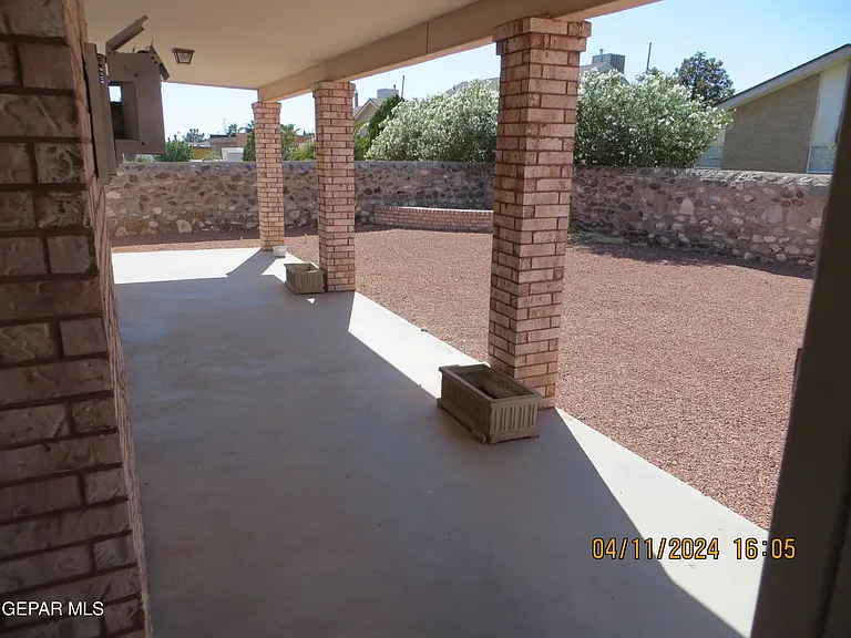 7115 Oval Rock Dr — Photo 23