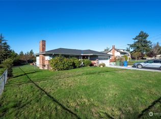 233 NE Regatta Dr, Oak Harbor, WA 98277