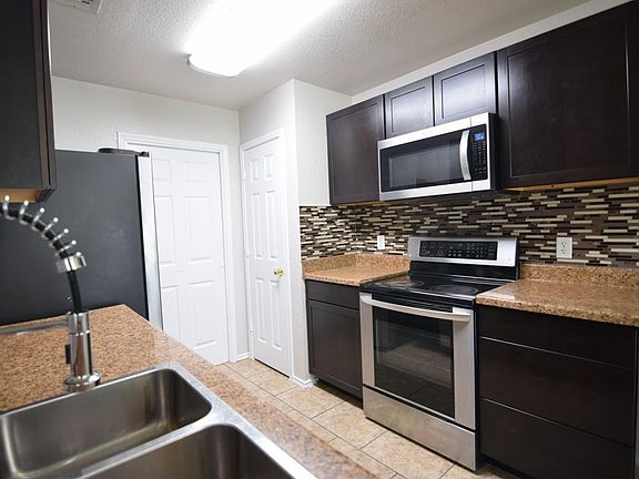 5th image of 4405 Alleeta Dr