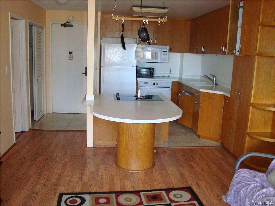 2nd image of 1255 Nuuanu Ave APT 2811