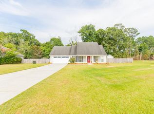 29 Ard Rd, Ray City, GA 31645