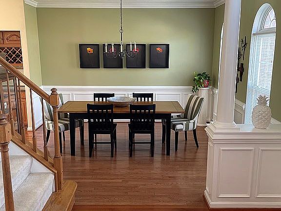 4th image of 1044 Norfolk Dr