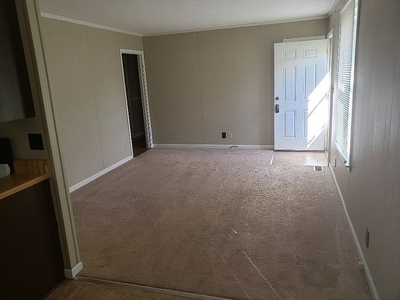 3rd image of 2019 Lintwood Dr